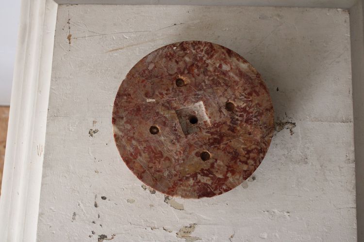  Base circolare in marmo, seconda metà del XIX secolo