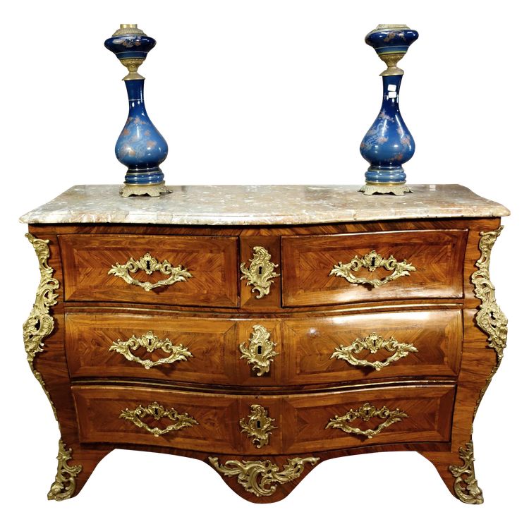 Commode tombeau estampillée Pierre Migeon
