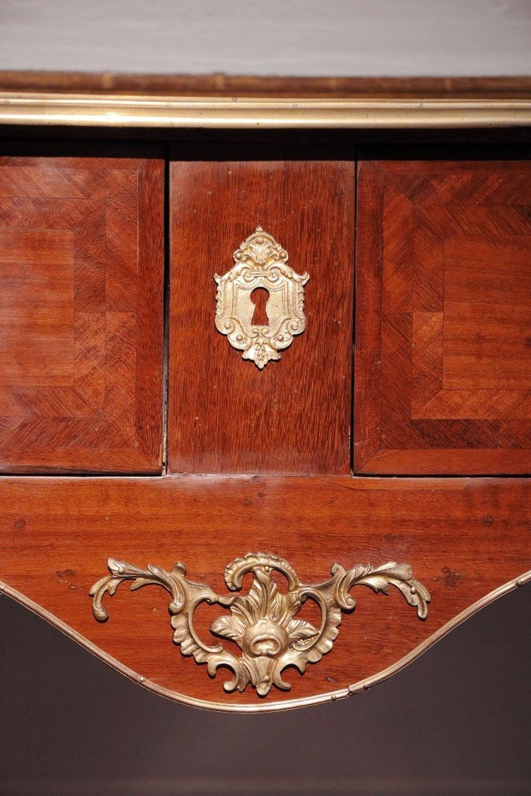 Supporto per parrucca intarsiato in legno di amaranto del periodo Regency