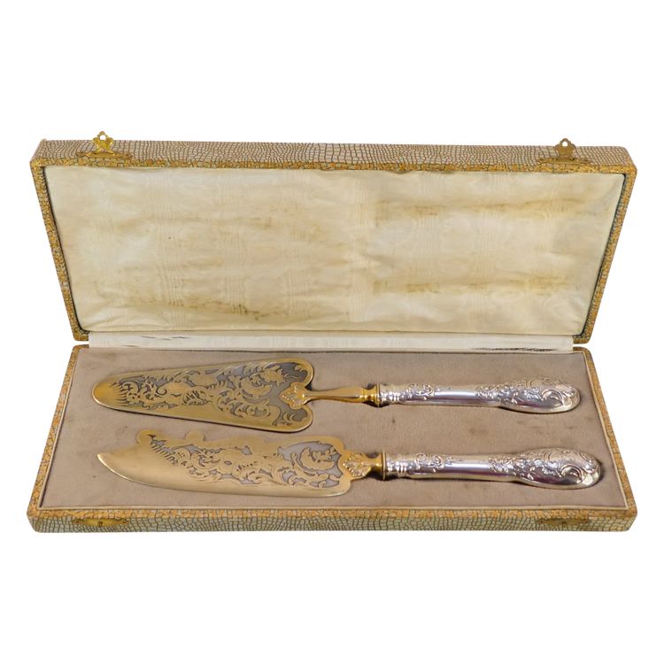 MASSIVE SILVER pie servers