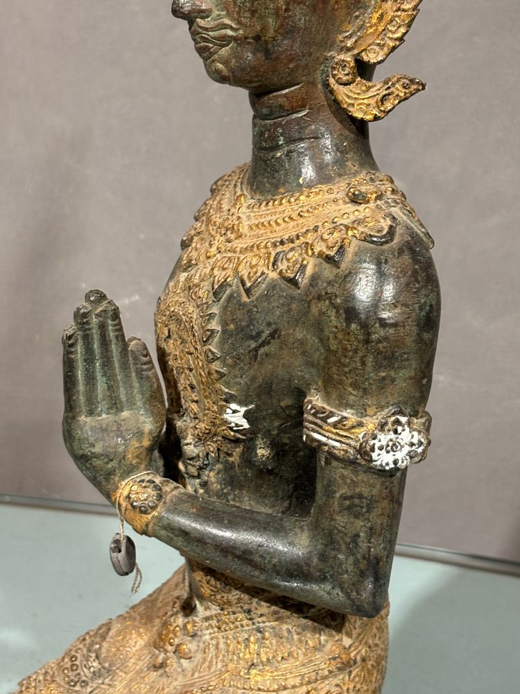 Statua in bronzo Thepphanom
