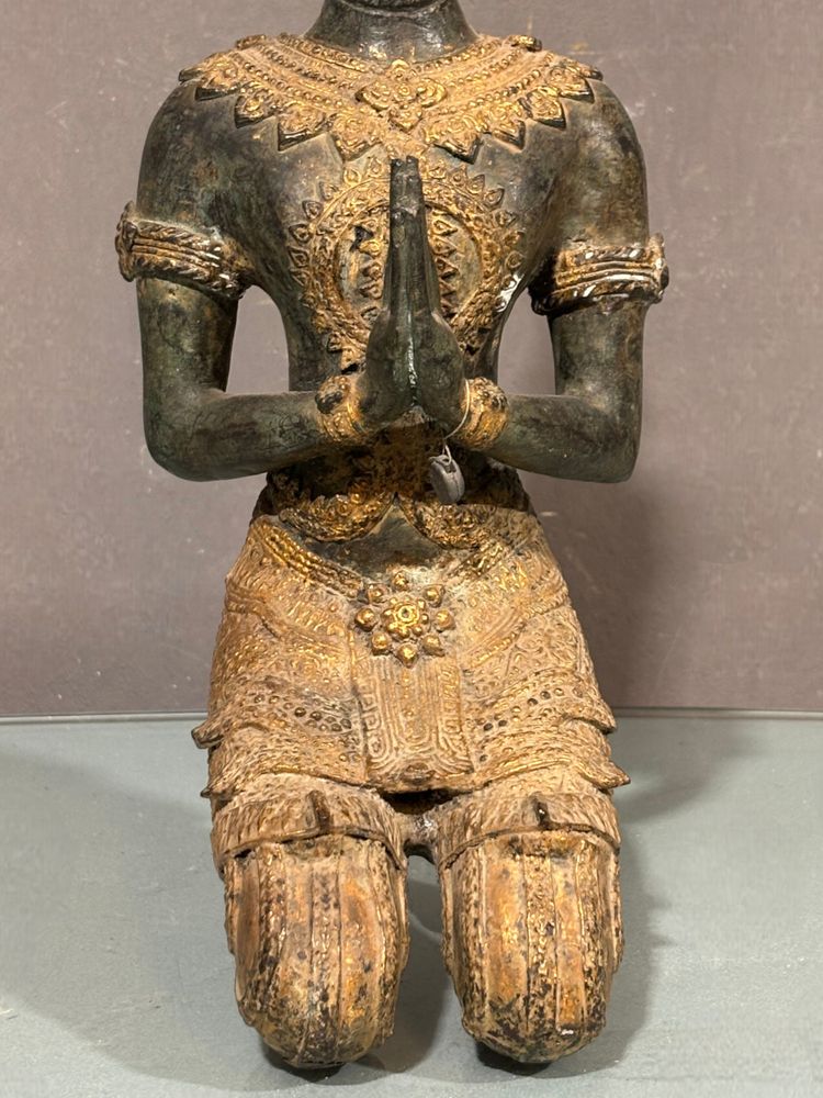 Statua in bronzo Thepphanom