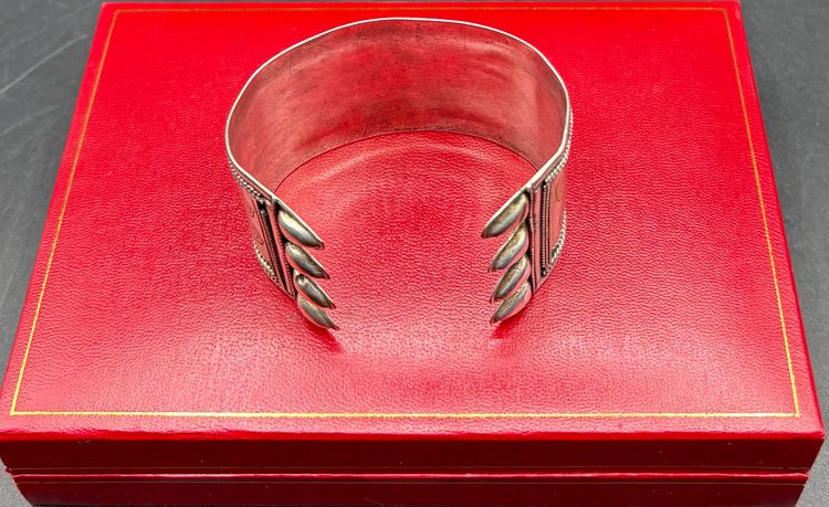 ARMBAND 