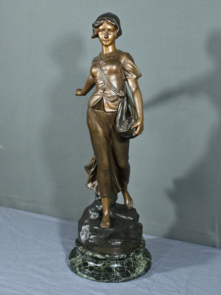 Sculpture en Régule Titrée « Semeuse », signée A. de Ranieri – Milieu XXe