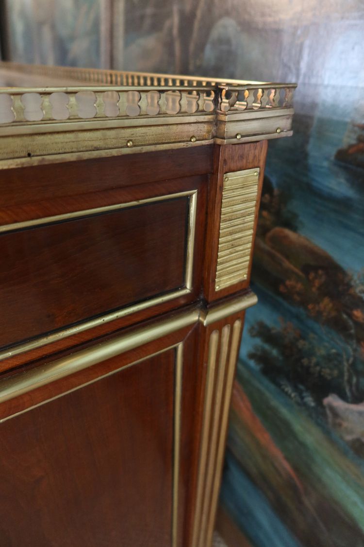 Commode Louis XVI époque XVIIIème siècle.