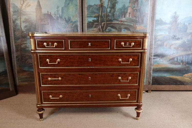 Commode Louis XVI époque XVIIIème siècle.