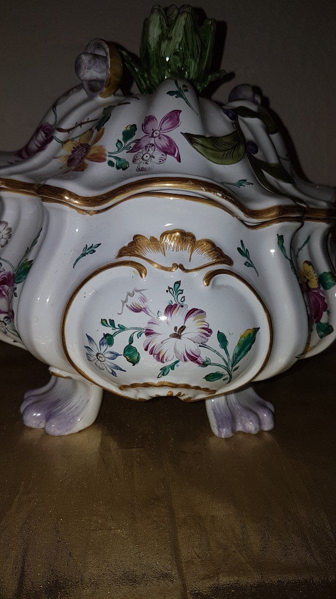 Pot à Oille En Faïence Polychrome Early 20th century