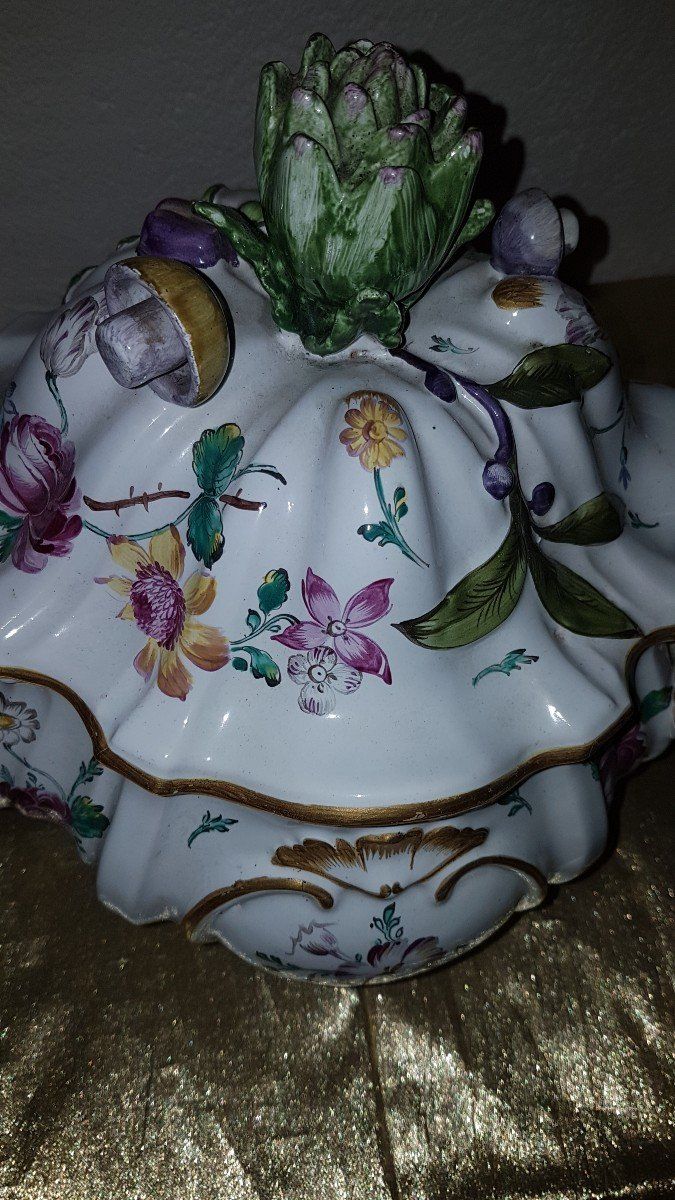 Pot à Oille En Faïence Polychrome Early 20th century