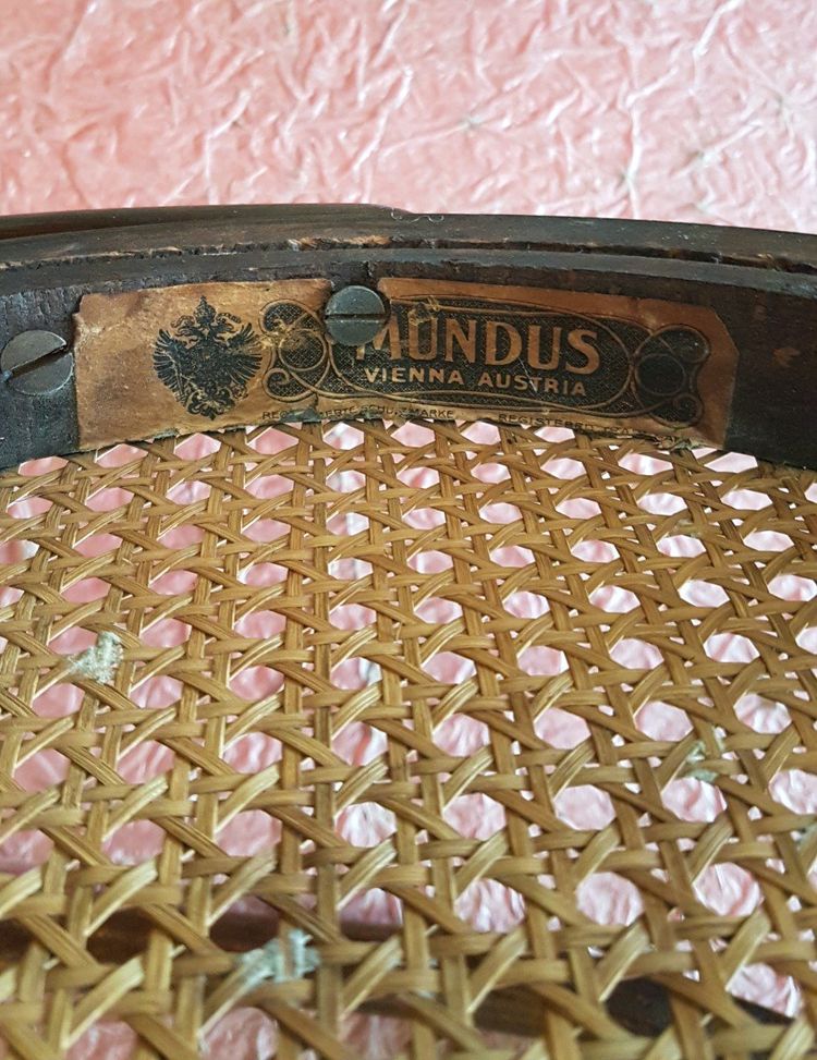 Fauteuil En Bois Courbé Signé Mundus Autriche
