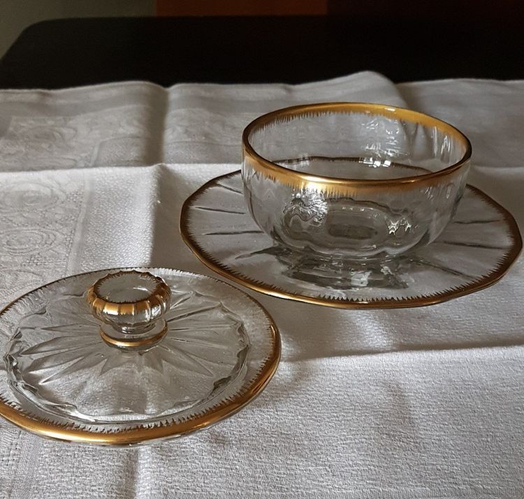 Covered Jam Dish and Saucer in Daum Crystal - 19th Century
