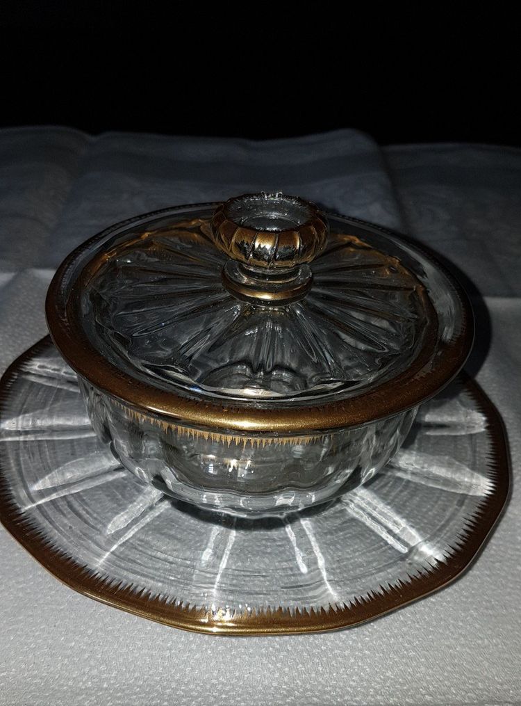 Covered Jam Dish and Saucer in Daum Crystal - 19th Century