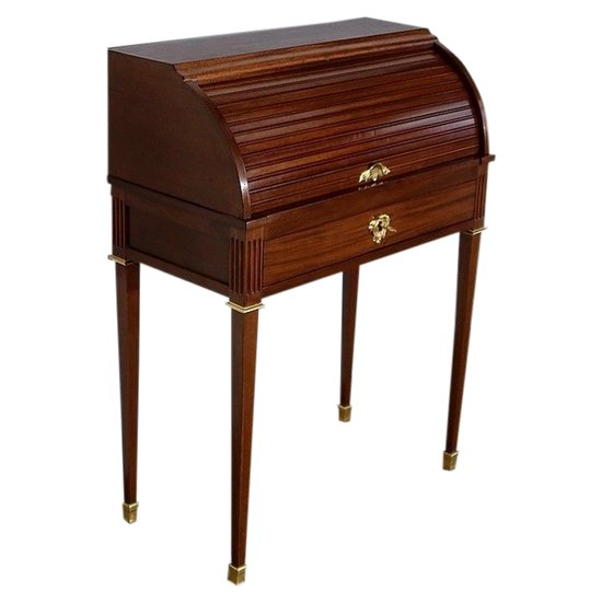  Petit Bureau Cylindre en Acajou, style Louis XVI – fin XIXe 