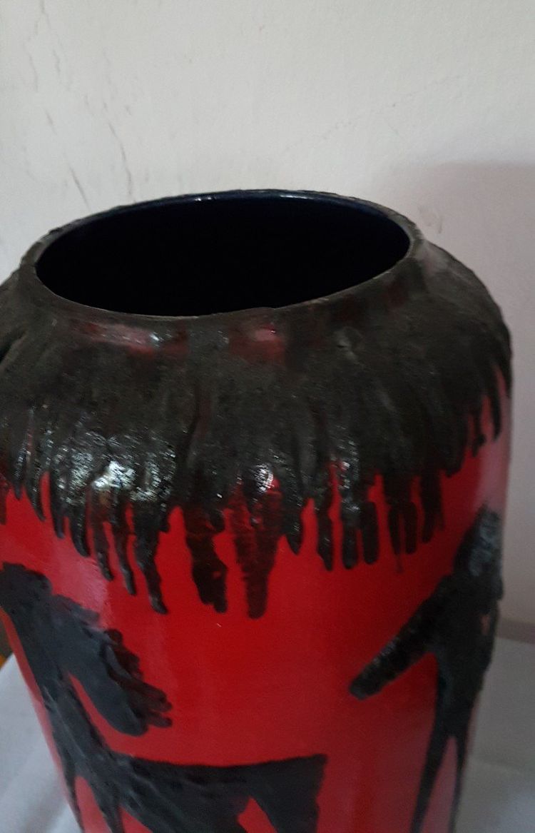 Large ceramic pottery vase from Scheurich, Germany, with a horse motif.