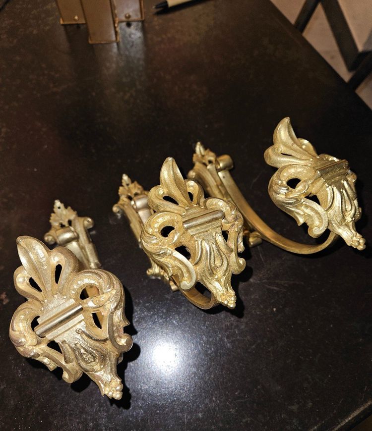Ensemble De 3 Embrasses De  Rideaux En Bronze Doré - Fleur De Lys - Début 20ème
