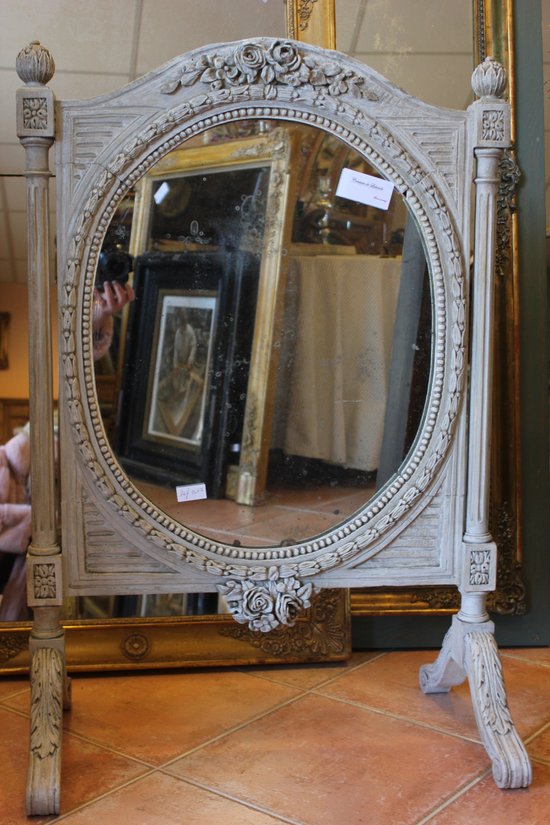 Miroir sur pied type psyché style Louis XVI, patine, glace mercure  63 x 93 cm