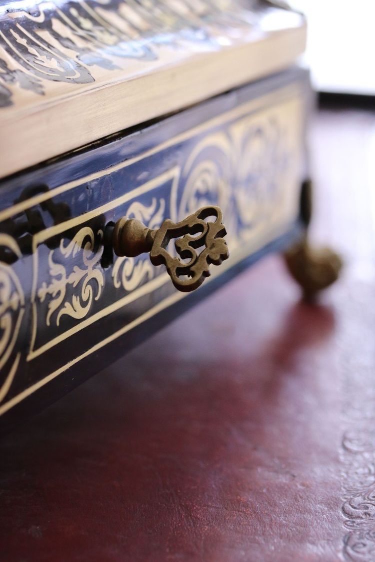 Boulle Marquetry Doucine Box