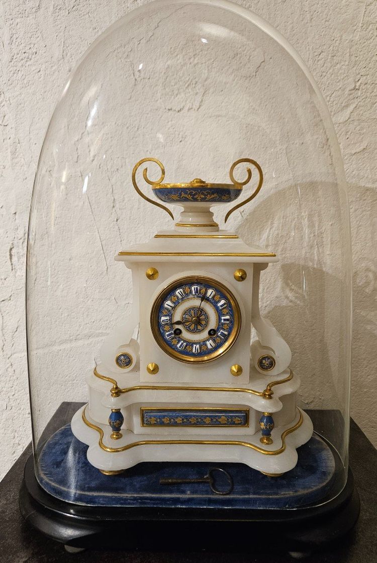 Pendule Sous Globe En Albâtre Et Bronze Doré  époque Napoléon  III