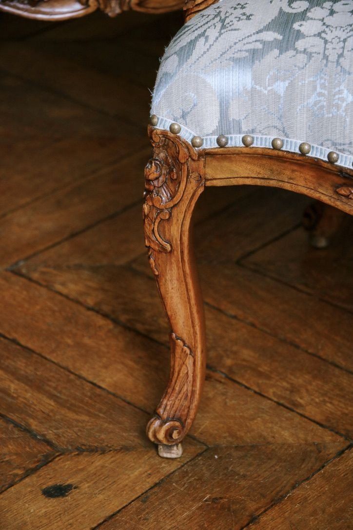 Pair Of Carved And Moulded Beech Armchairs A La Reine