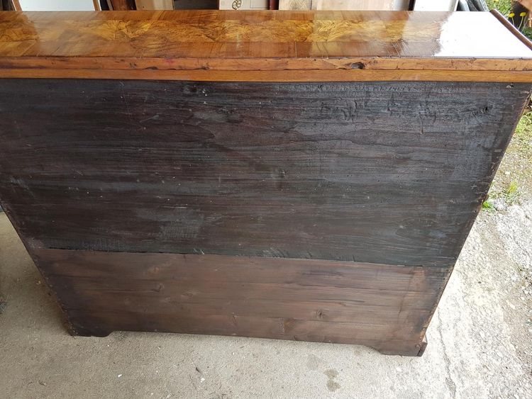 Commode scriban Galbée Noyer époque LXIV