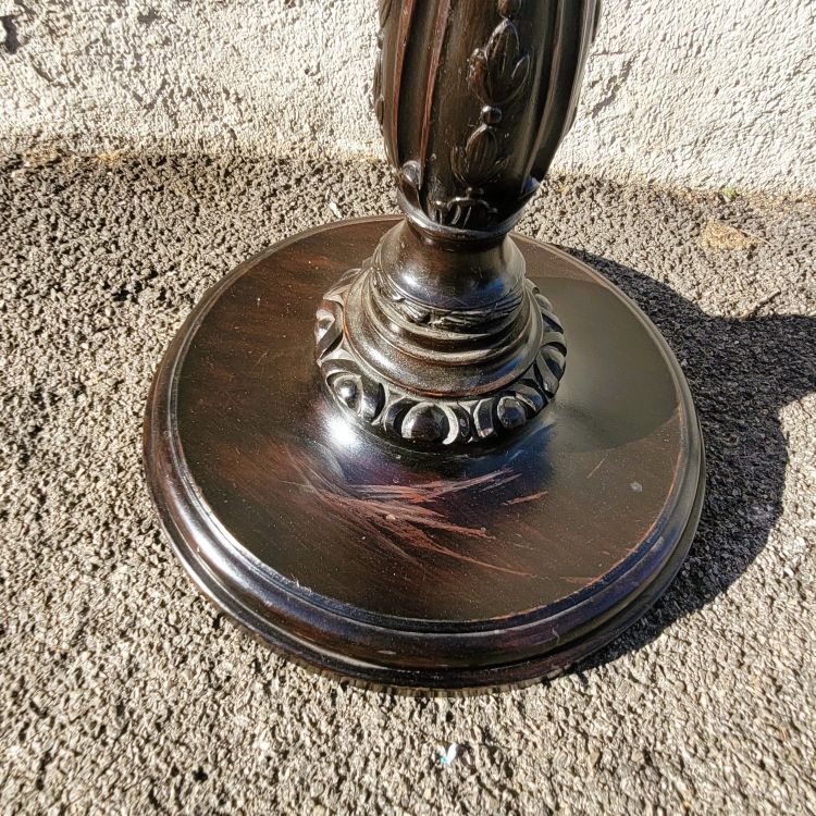 Hocker mit Intarsienplatte aus Hartstein, 19. Jahrhundert