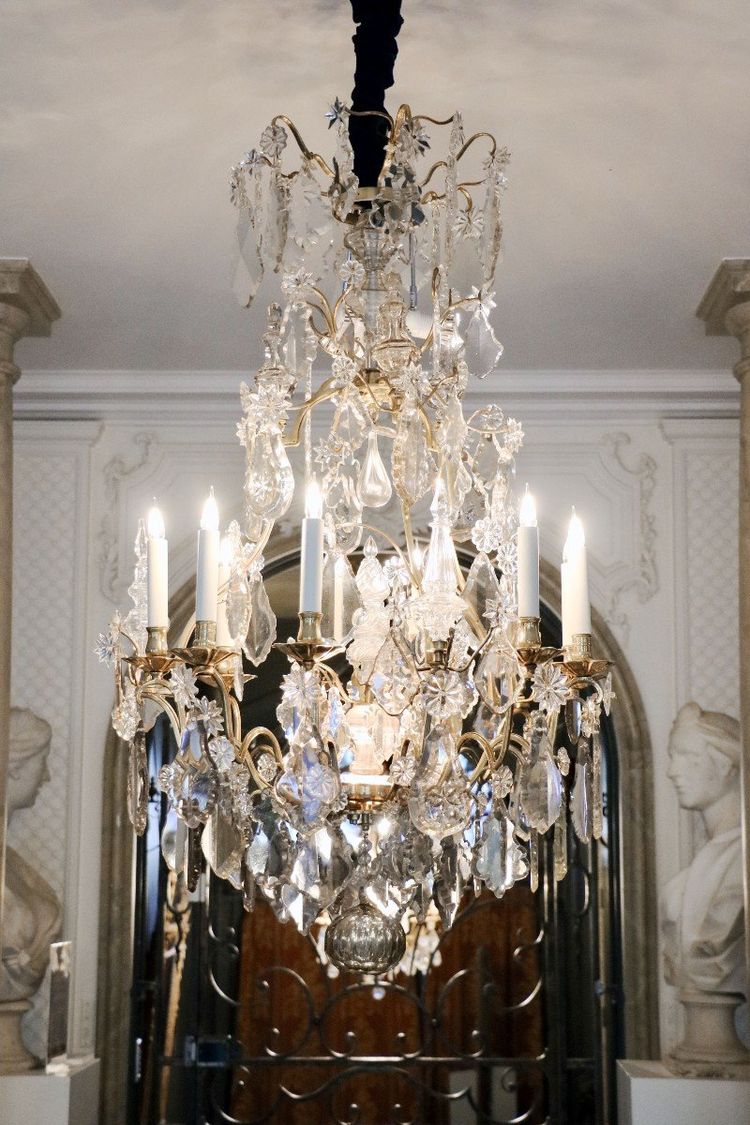 Lustre Cage à Neuf Bras De Lumières