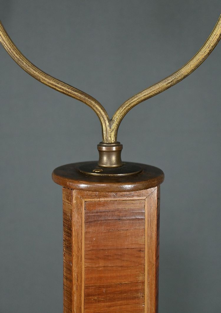 Important Lampadaire en Marqueterie, style Transition Louis XV Louis XVI – 1re partie XXe