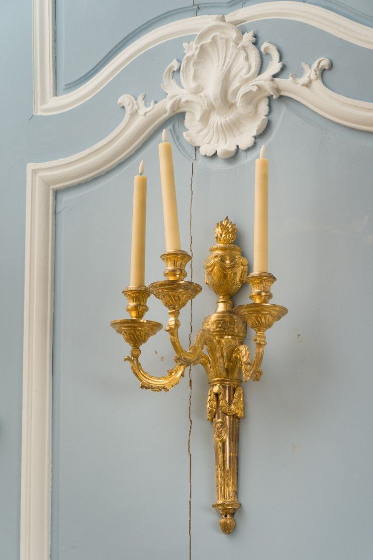 Paire d'Appliques En Bronze Ciselé Et Doré d'époque Louis XVI