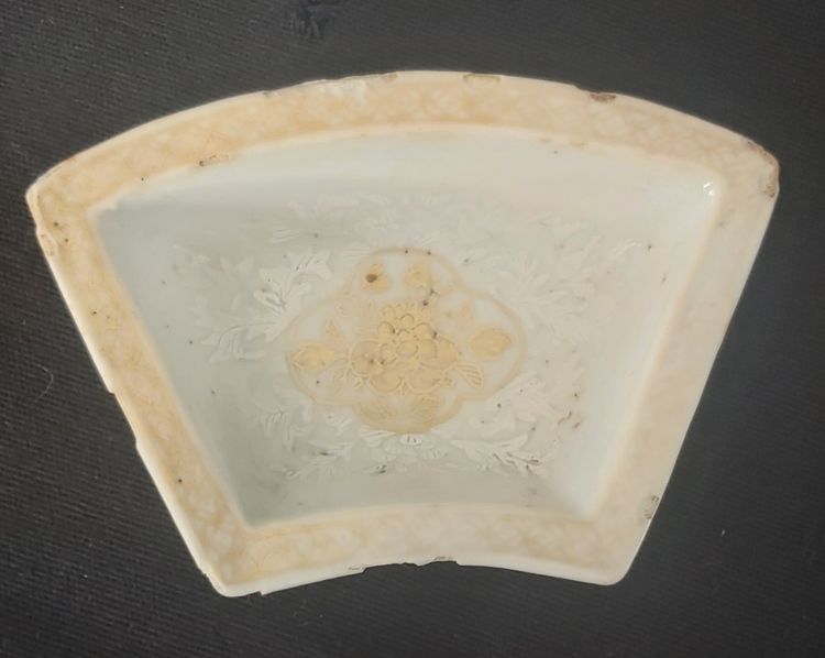 Scatola cinese per spezie in legno laccato, XIX secolo 