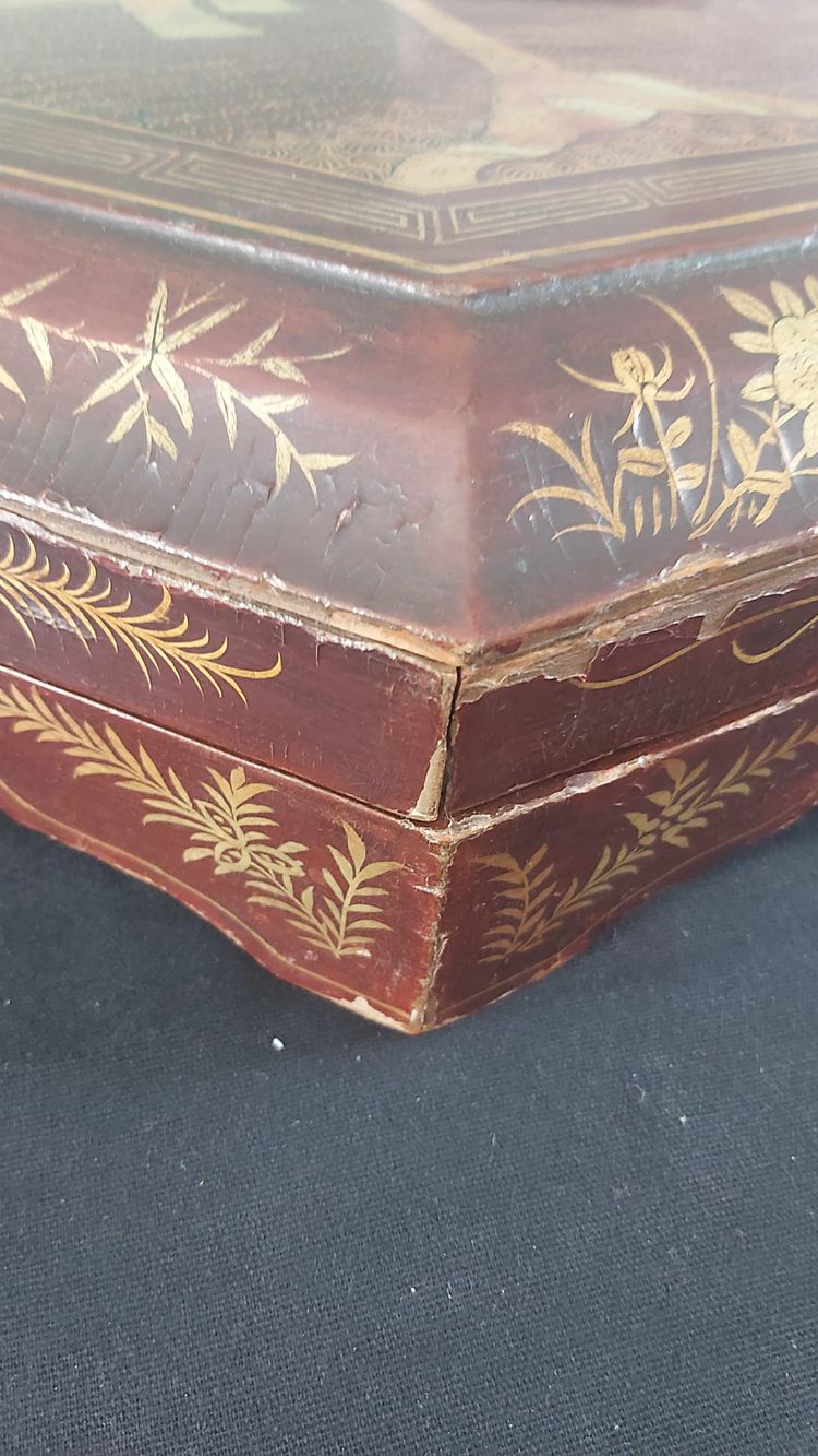 Scatola cinese per spezie in legno laccato, XIX secolo 