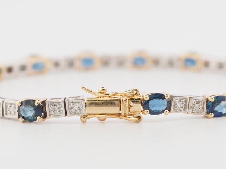 Bracciale flessibile in oro bicolore, zaffiri e diamanti