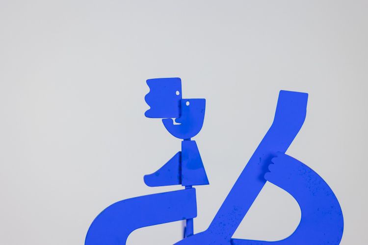 Antonino di San Pietro. Scultura "Mr Guitar". Contemporaneo. Codice articolo: LS6246487A