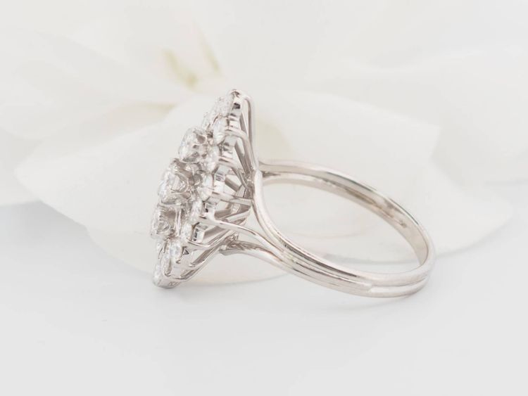 Anello Marquise in oro bianco e diamanti 1,20 ct