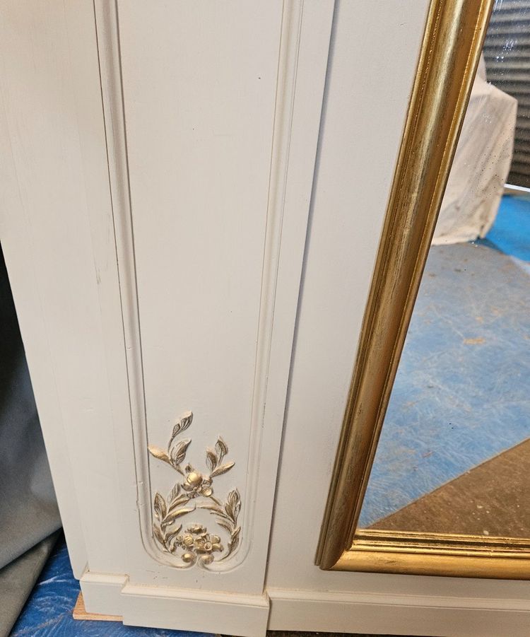 Trumeau De Boiserie - dipinto - specchio e lampadari del XIX secolo                                