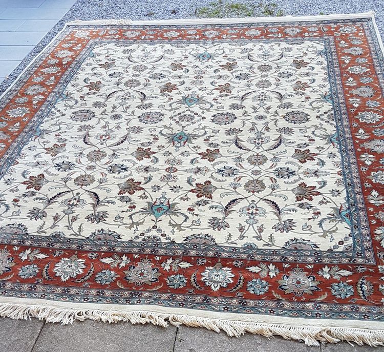 Tapis Ispahan - Iran  307cm  X 247cm  En Laine -  Milieu 20ème