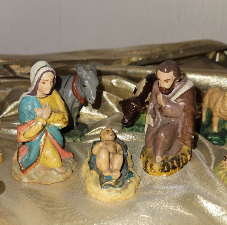 Polychrome Plaster Nativity Scene, Early 20th Century.