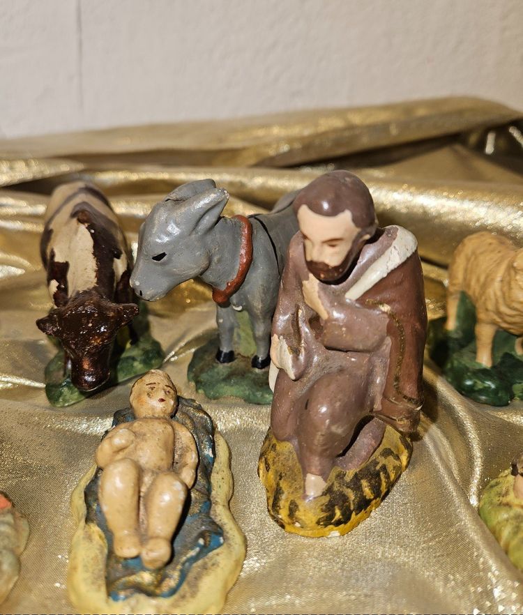 Polychrome Plaster Nativity Scene, Early 20th Century.
