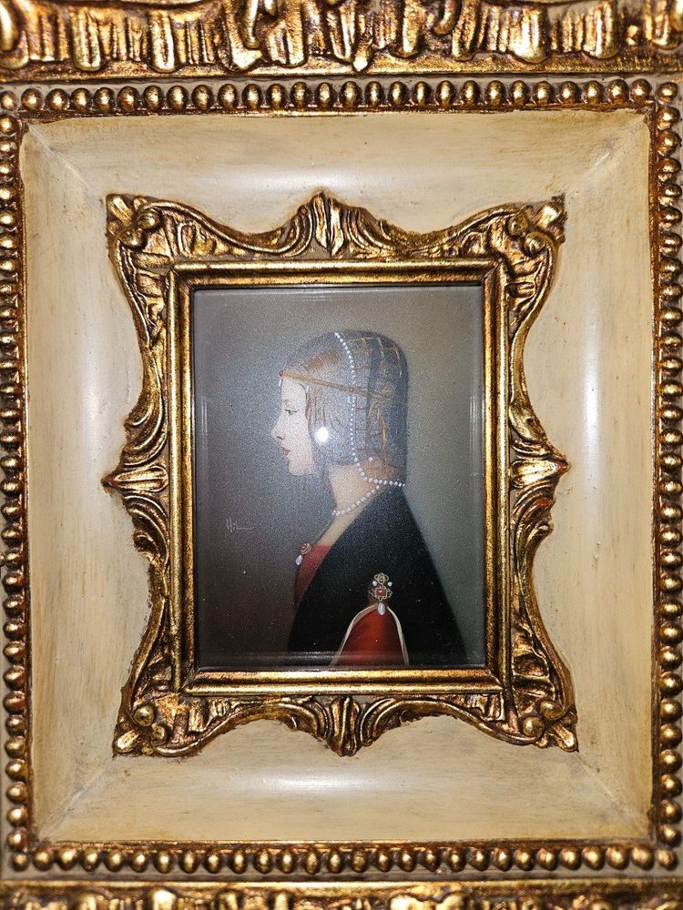 Miniature on Ivory representing Beatrice d'Este, Queen of Hungary - 19th century -