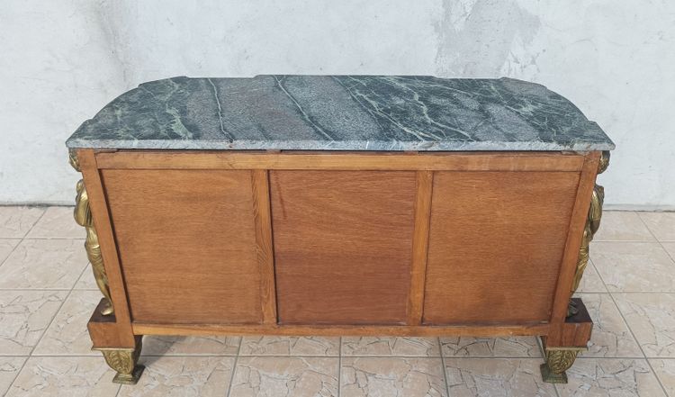 Commode Louis XVI style Jean-Henry Riesener en hêtre bronze et marbre 20ème