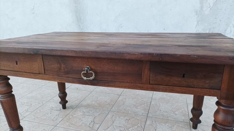 Table en noyer 19ème
