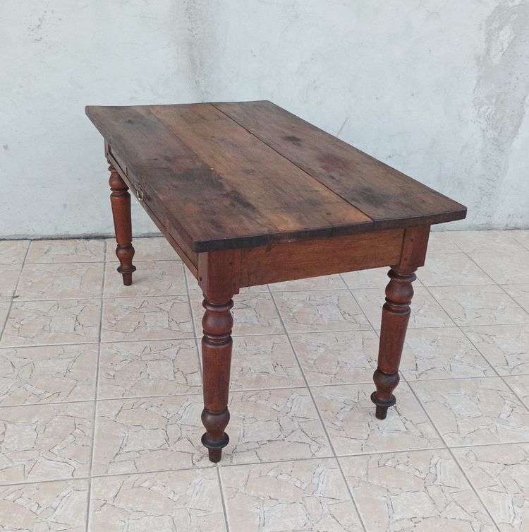 Table en noyer 19ème