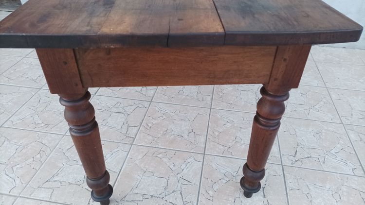 Table en noyer 19ème