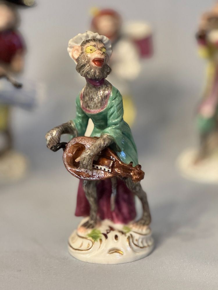 SAMSON. Orchestra of musician monkeys in porcelain after Meissen