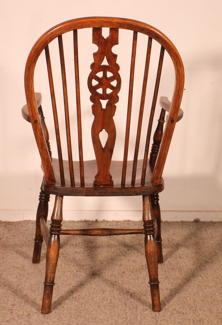 Fauteuil Windsor En Châtaignier Du 19° Siècle
