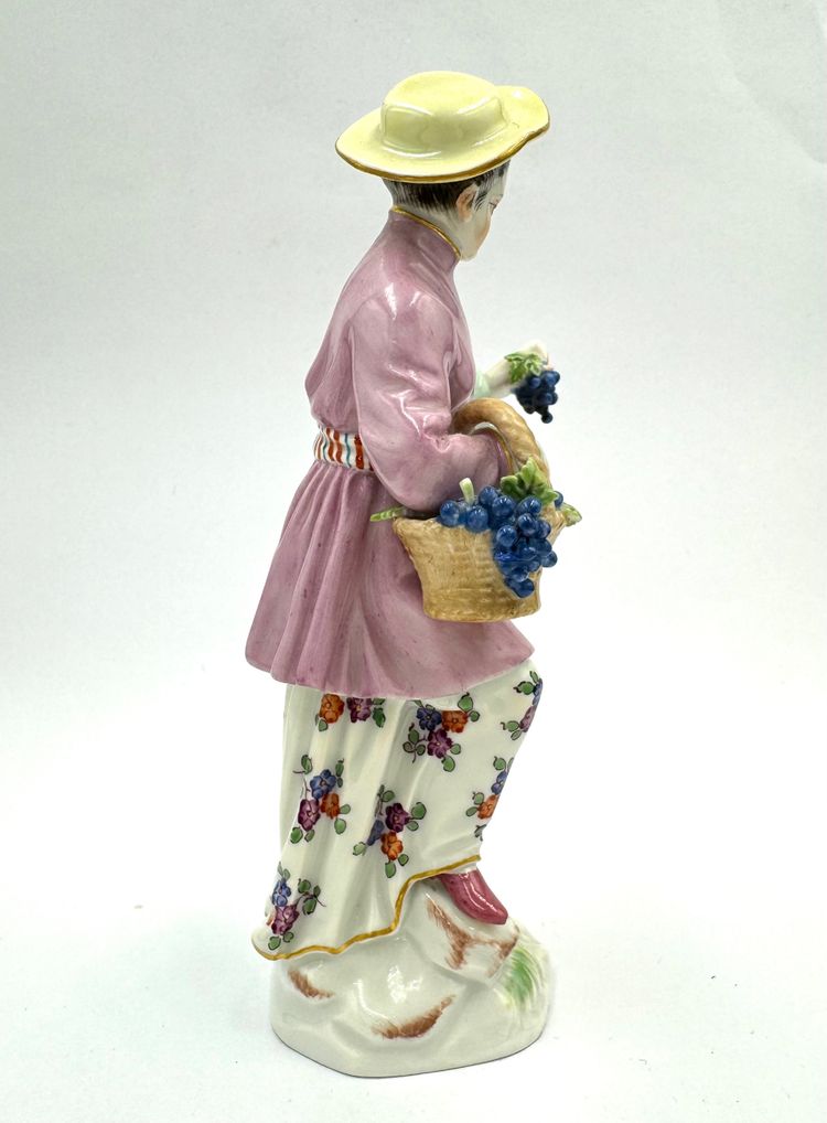 Meissen - Donna giapponese con cesto d'uva