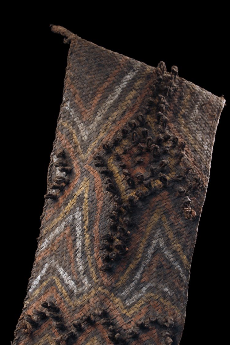 Cape de cérémonie, coiffe traditionnelle, art tribal, art océanien, Papouasie Nouvelle Guinée