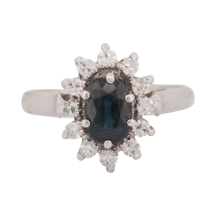 Anello Daisy in oro bianco, zaffiro ovale e diamanti