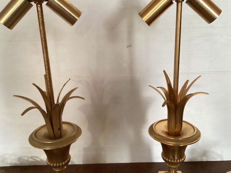 Pair of lamps with ears of corn