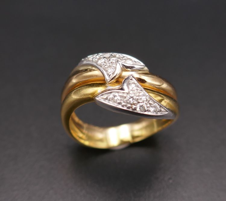Diamond Ring in Rose Gold, Yellow Gold and 18 Carat White Gold.