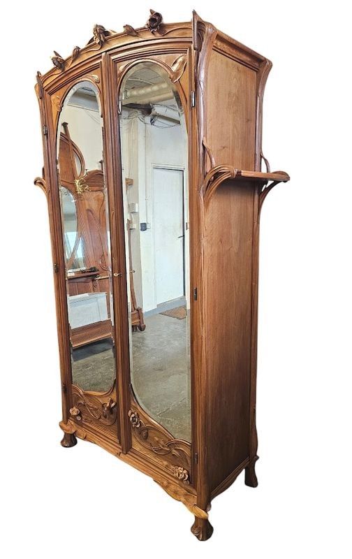 Camera da letto Art Nouveau "Ninfee e canne" della Galleria Mathieu
