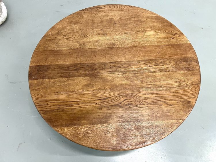 Table basse moderniste circulaire en chêne